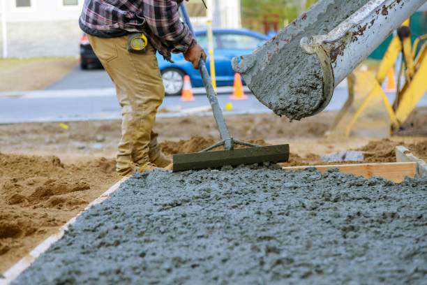 Best Concrete Driveway Installation in Chowchilla, CA